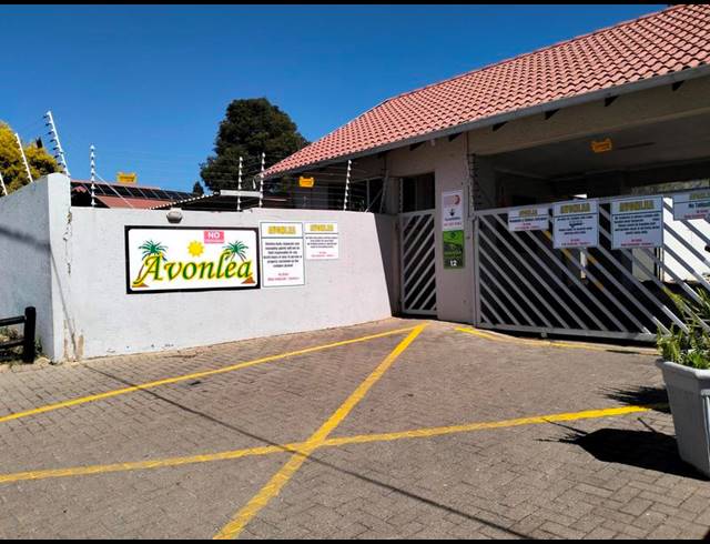 2 BEDROOM APARTMENT FOR SALE IN GLEN MARAIS